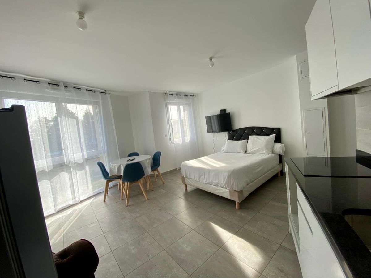 Residence 4T - 33 Avenue Gaston Chauvin Aulnay-sous-Bois Extérieur photo